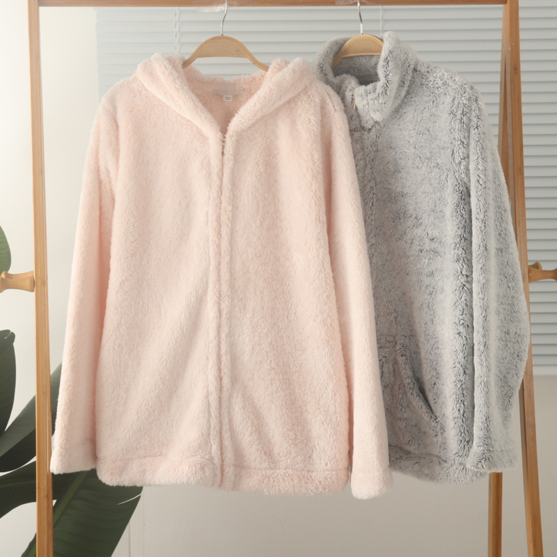 女加厚珊瑚绒长袖家居服上衣外套