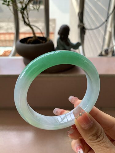 【小陈翡翠】缅甸天然翡翠A货辣阳绿57正圈翡翠手镯