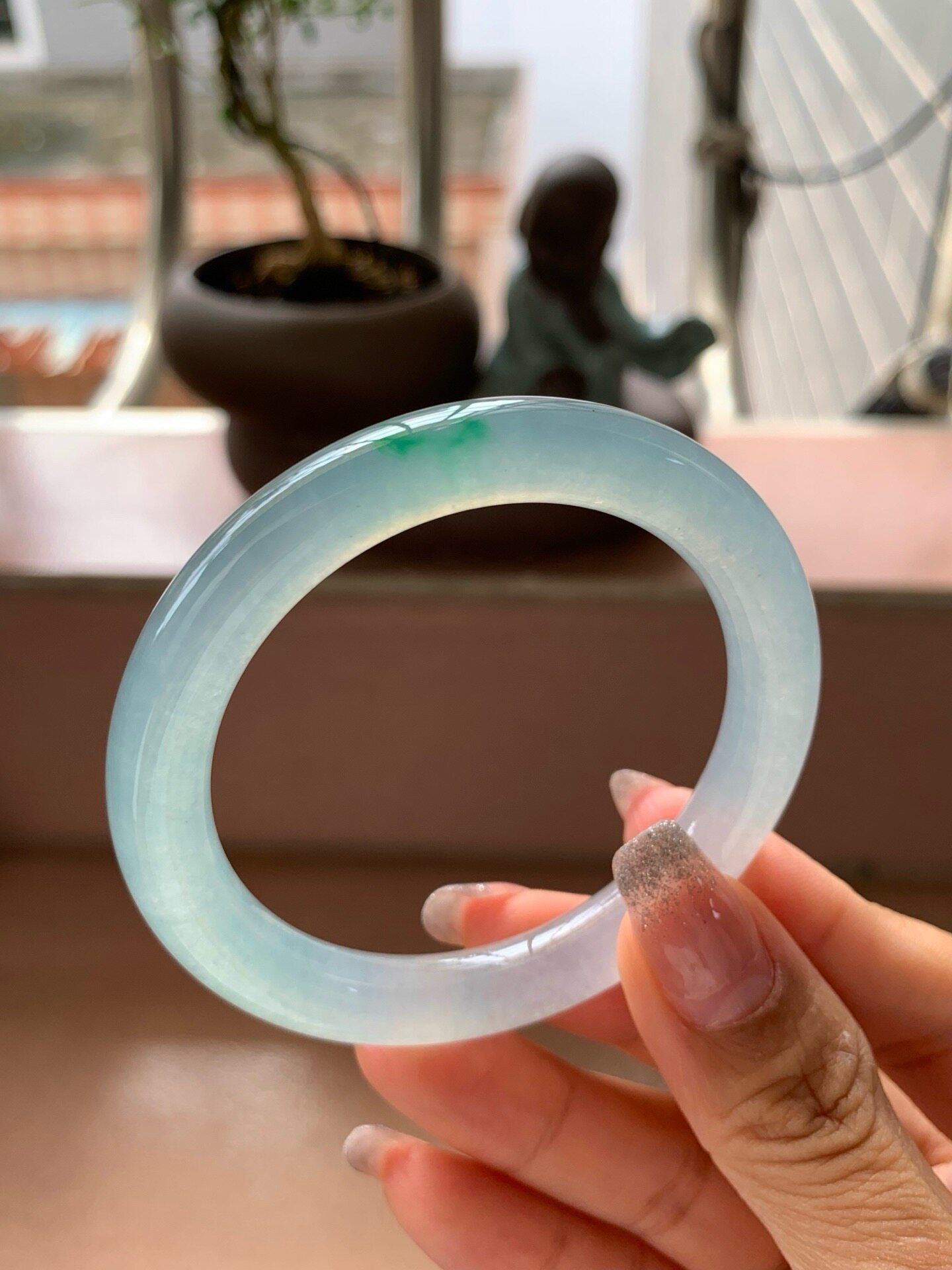 【小陈翡翠】缅甸天然翡翠A货冰飘一抹绿花51圆条翡翠手镯
