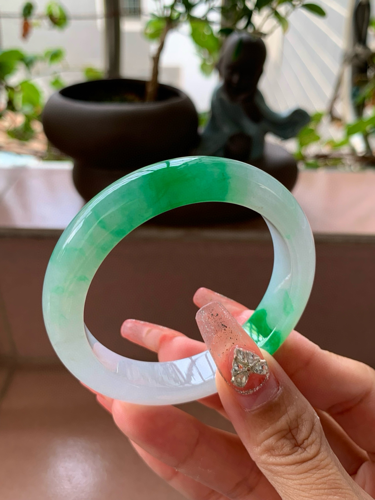 【小陈翡翠】缅甸天然翡翠a货冰辣绿50-51小圈口正圈翡翠手镯