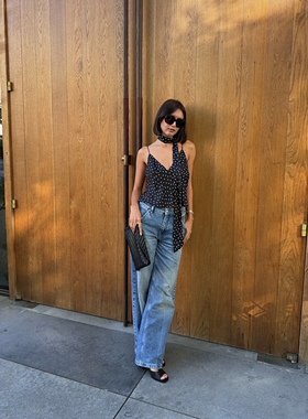 26新ins博主同款 黑色v领波点吊带上衣 经典水洗蓝休闲直筒牛仔裤