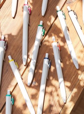 日本三菱UMN-S-0.38/0.5mm小浓芯黑色中性笔uni-ball one按动水笔