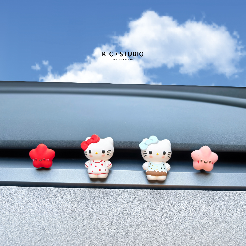 泳衣KT卡通HelloKitty猫车载香薰汽车出风口装饰夹扩香石车内摆件
