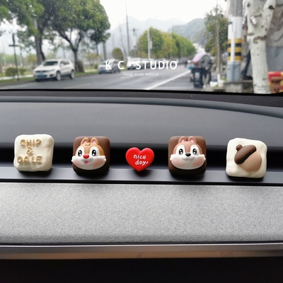 车载香氛持久淡香氛汽车香薰