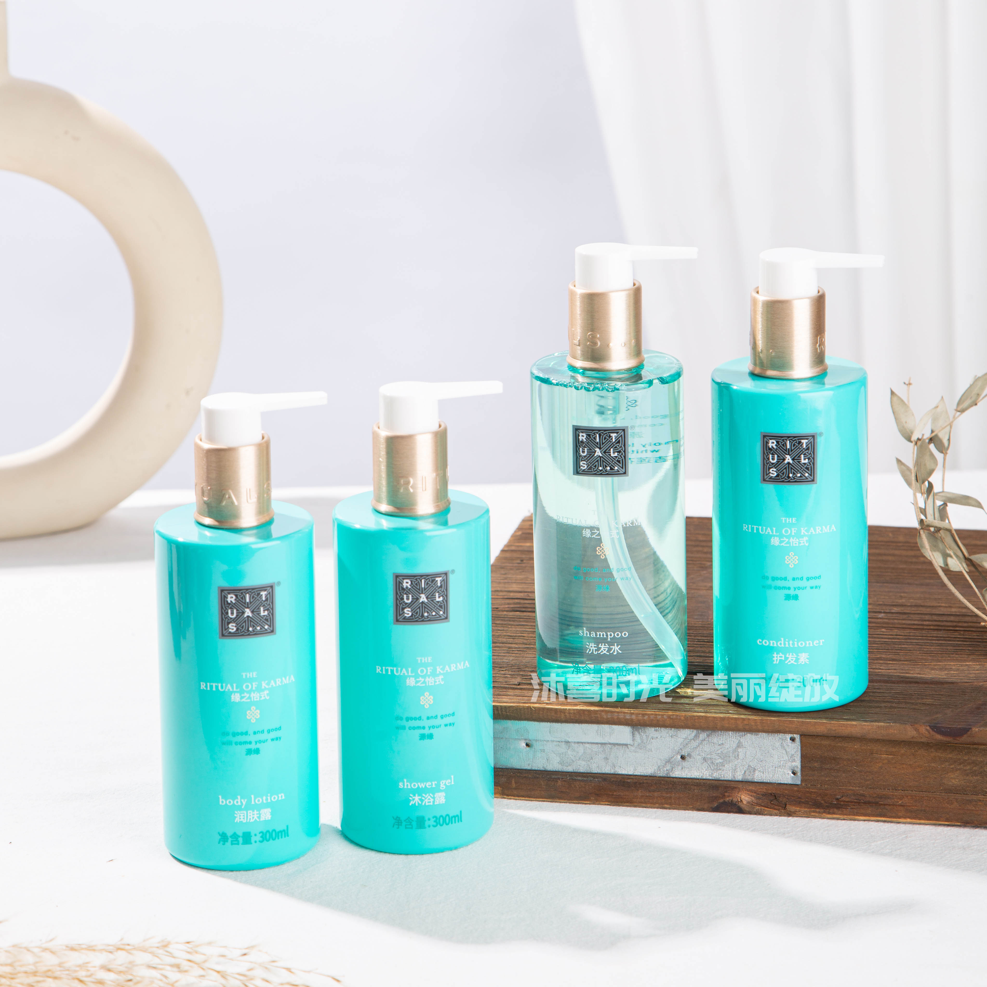 RITUALS缘之怡式圣洁莲花和白茶香洗发水护发素沐浴露润肤乳300ml