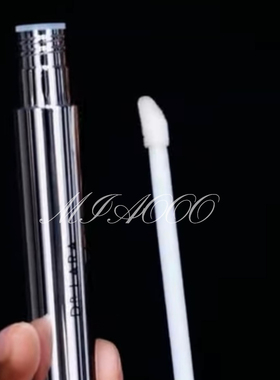 美国DR.LARA DEVGAN白金嘭弹嘟嘟唇膏即时丰唇滋润3ml唇蜜唇精华