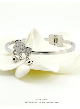 十二生肖羊铃铛手镯女轻奢时尚潮流百搭钻钱币本命年简约经典款女