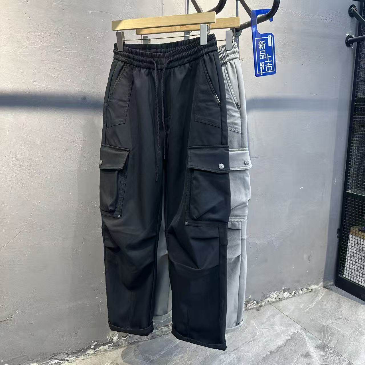 加绒工装裤男2025冬季新款宽松抽绳直筒小脚裤褶皱加长潮牌工装裤