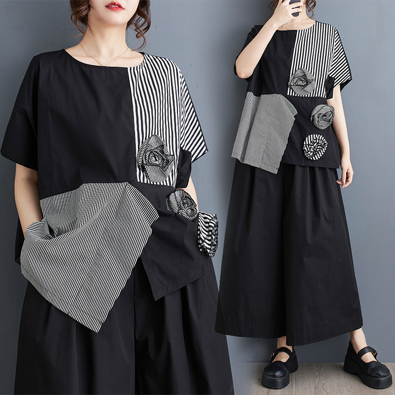 折扣夏季新款宽松大码暗黑大小条纹拼接立体花朵休闲百搭上衣