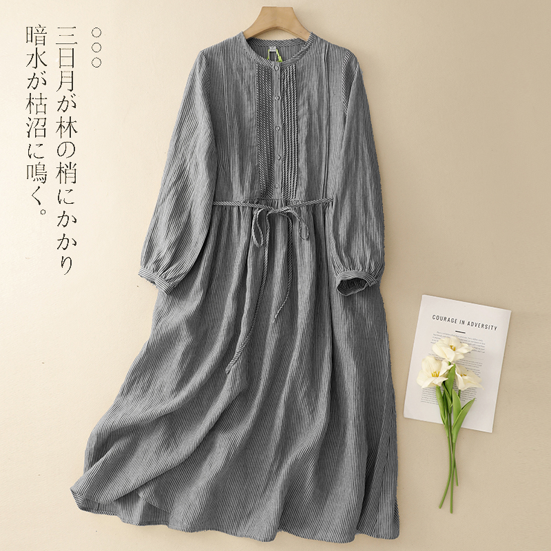 文艺时尚2025年秋季新款连衣裙