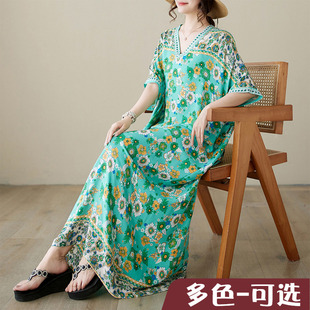 V领薄绵绸花大码宽松度假风沙滩裙复古遮肉长袍子女柔软花裙子薄