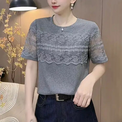 时尚女夏季圆领蕾丝拼接短袖小衫