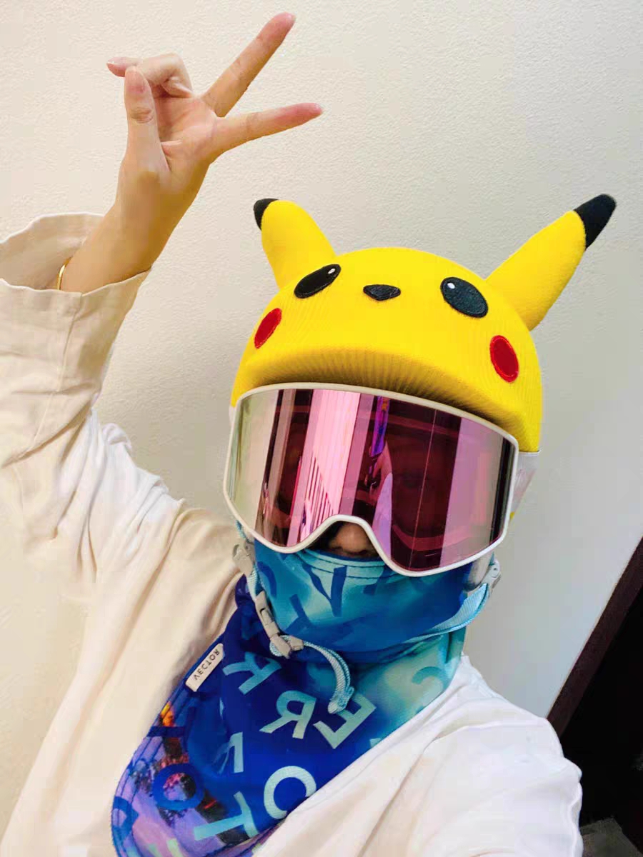 滑雪个性 头盔雪盔装饰套 电动车头盔帽子套 皮卡丘 可爱卡通公仔