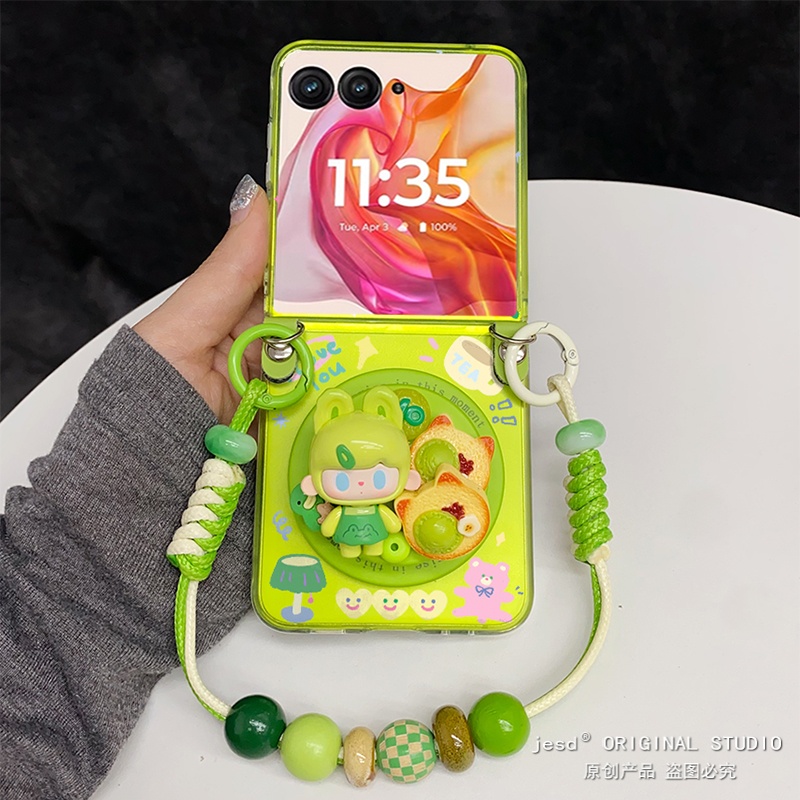 荧光绿可爱兔子女孩磁吸支架适用摩托罗拉Razr60手机壳折叠屏moto razr50ultra背带挂绳保护套卡通斜挎新款潮