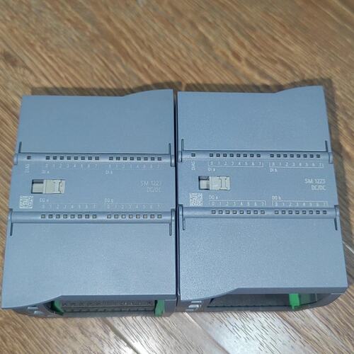 西门子6ES7223-1BL32-0XB0 新的没有用过，有--议价商品