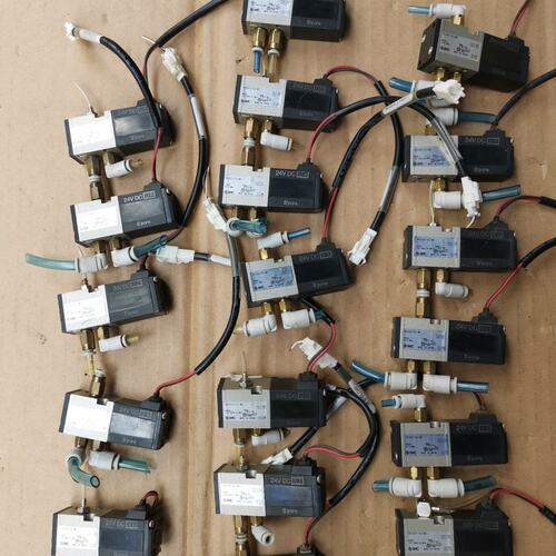 SMC电磁阀VK332V-5G-M5，原装拆机，成色漂亮，功--议价商品