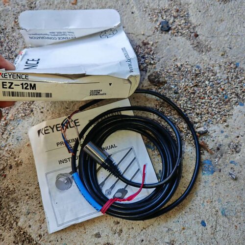 KEYENCE接近开关 EZ-12M--议价商品