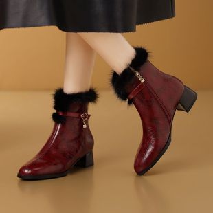 酒红色牛皮印花加厚绒保暖翻毛粗跟毛毛靴2024秋冬新款女靴粗跟靴