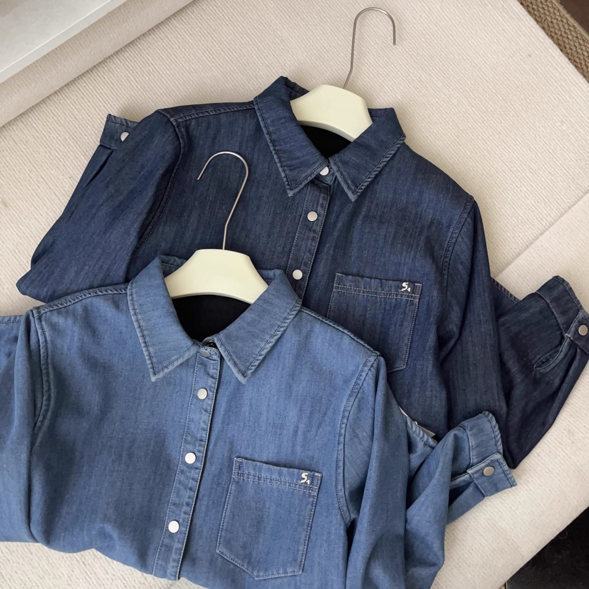 韩办复古简约百搭翻领加绒牛仔衬衫 秋冬新款宽松休闲百搭上衣女