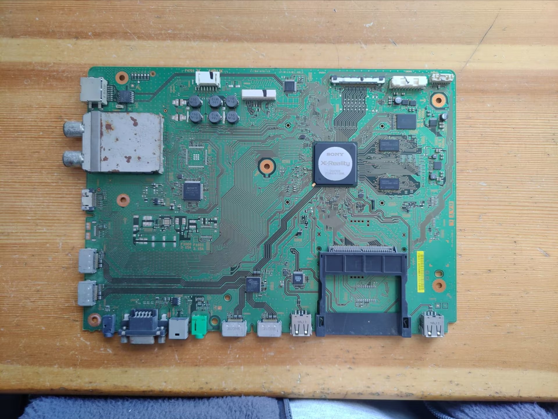 索尼KDL-46/55/60NX72046主板