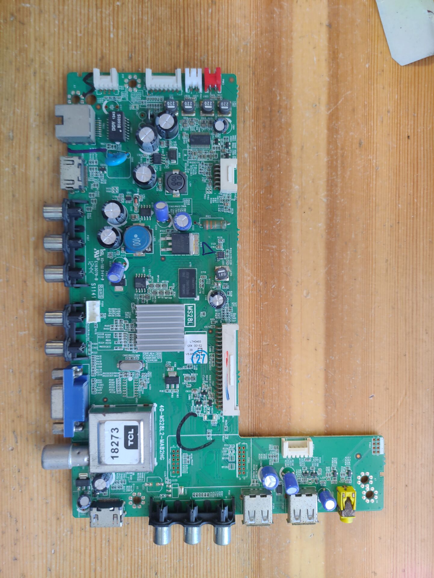 A原装TCLLE39D8800主板