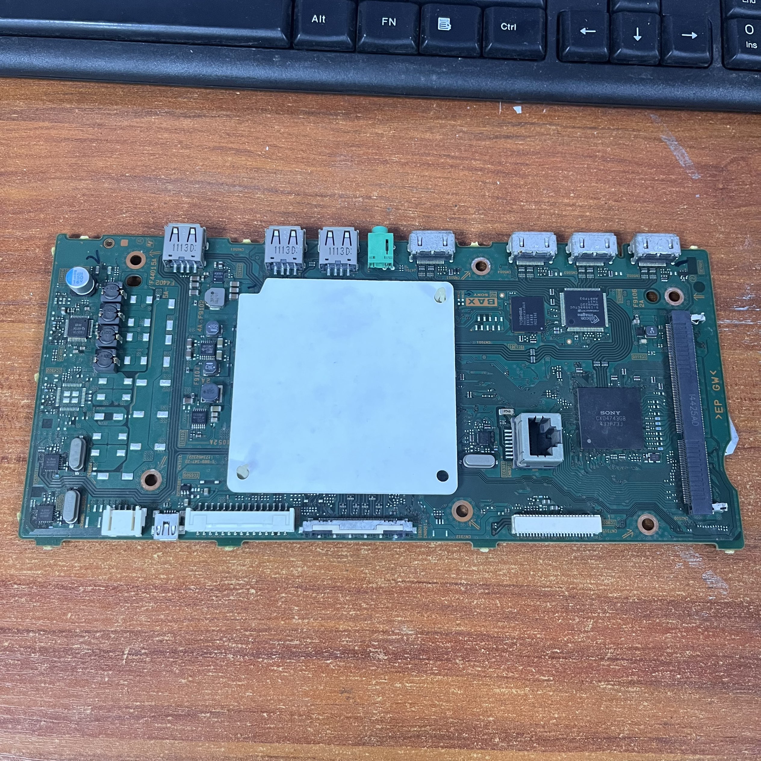 原装索尼KDL-55W950B主板1-889-3