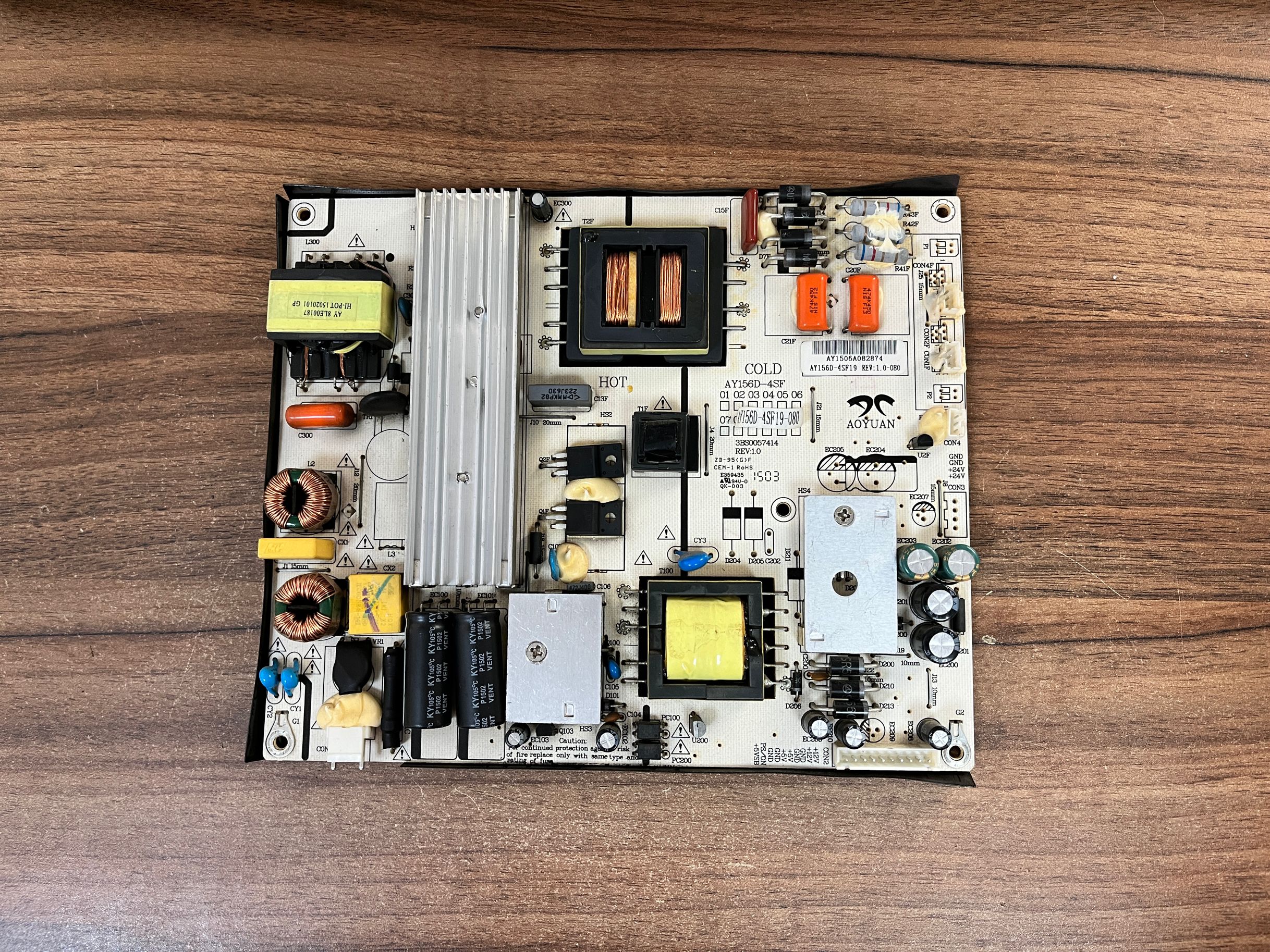 三洋55CE1168R3电源板