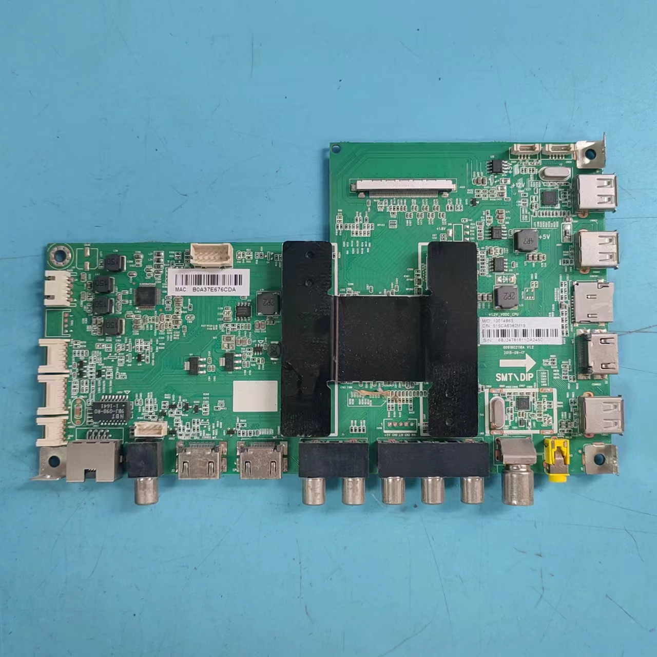 原装海尔LS55H510N主板实物图