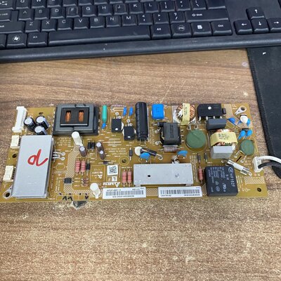 原装夏普LCD-70UE20A电源板APD