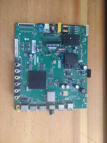 A原装TCLL32P1A主板TP.MT550
