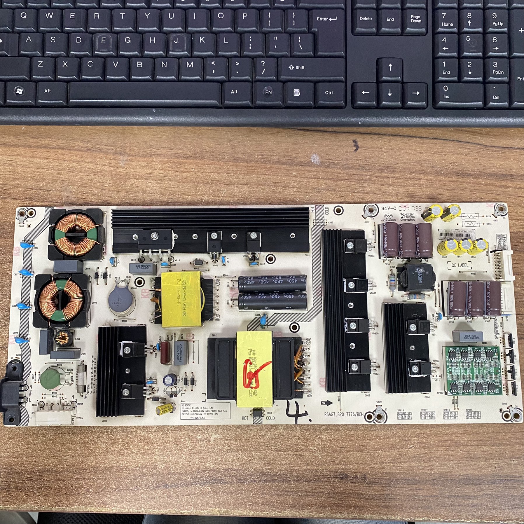 原装海信LED65NU7700U液晶电源板