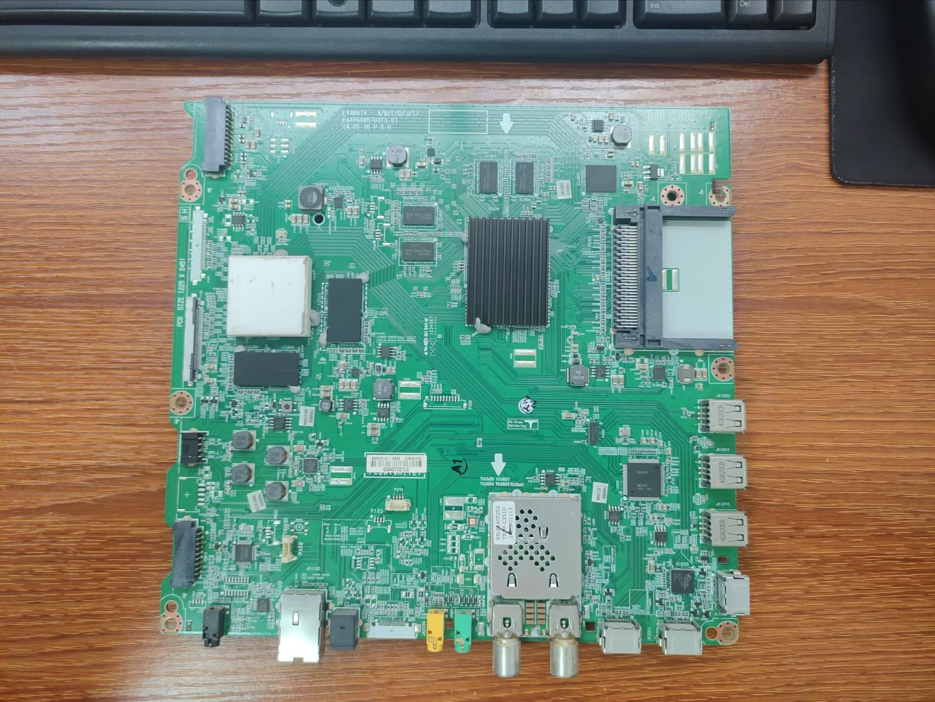 LG55/49UB8300主板EAX66085703