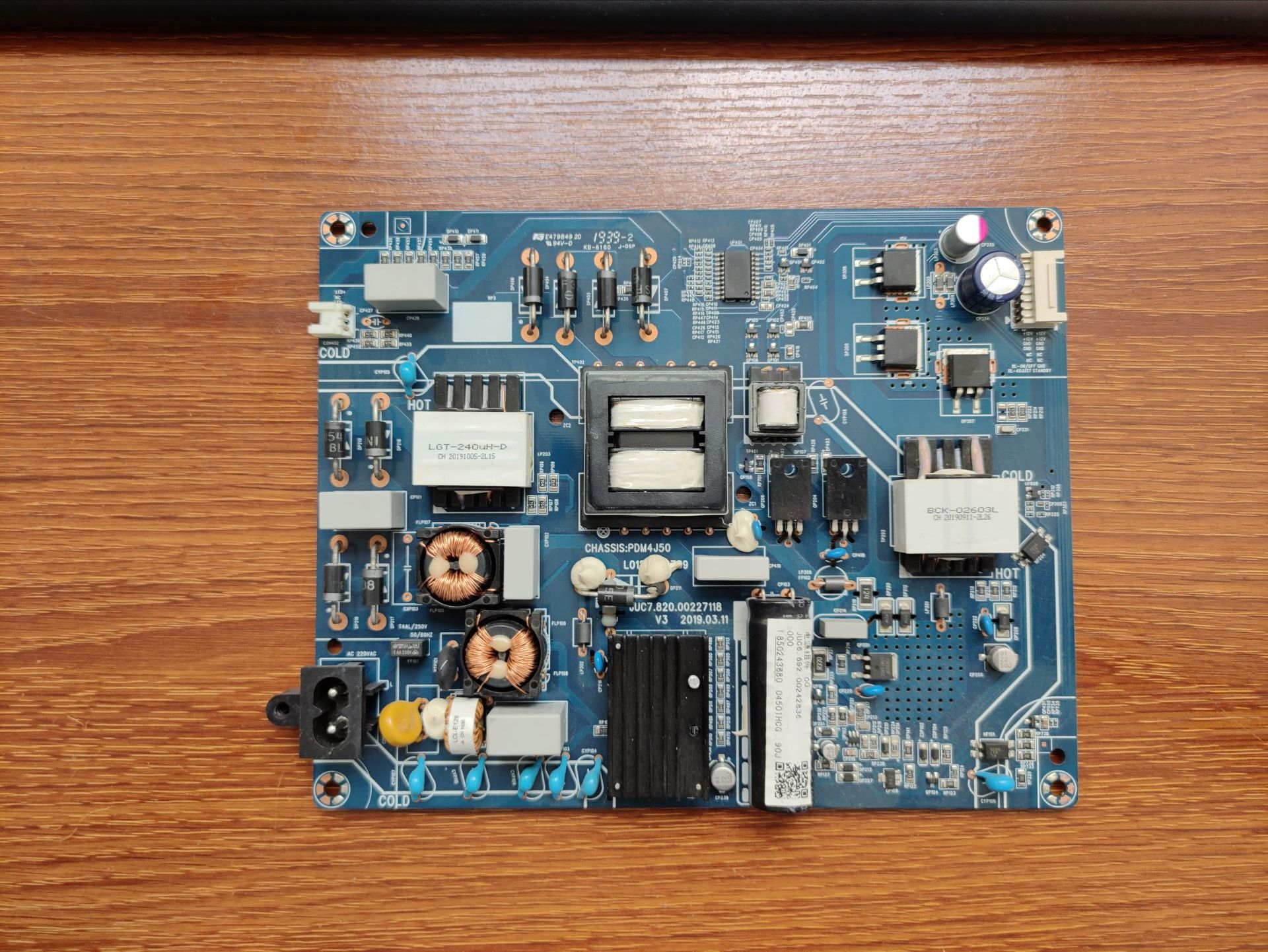 长虹55Q6G55D4P55G10电源板