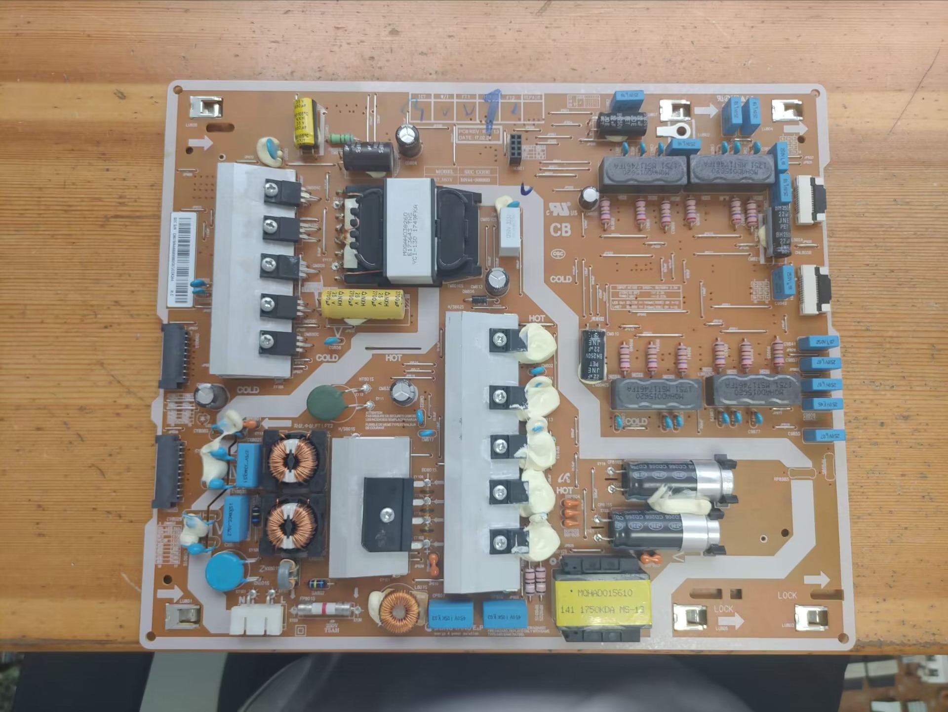 原装三星QA55Q7FAMJXXZ电源板
