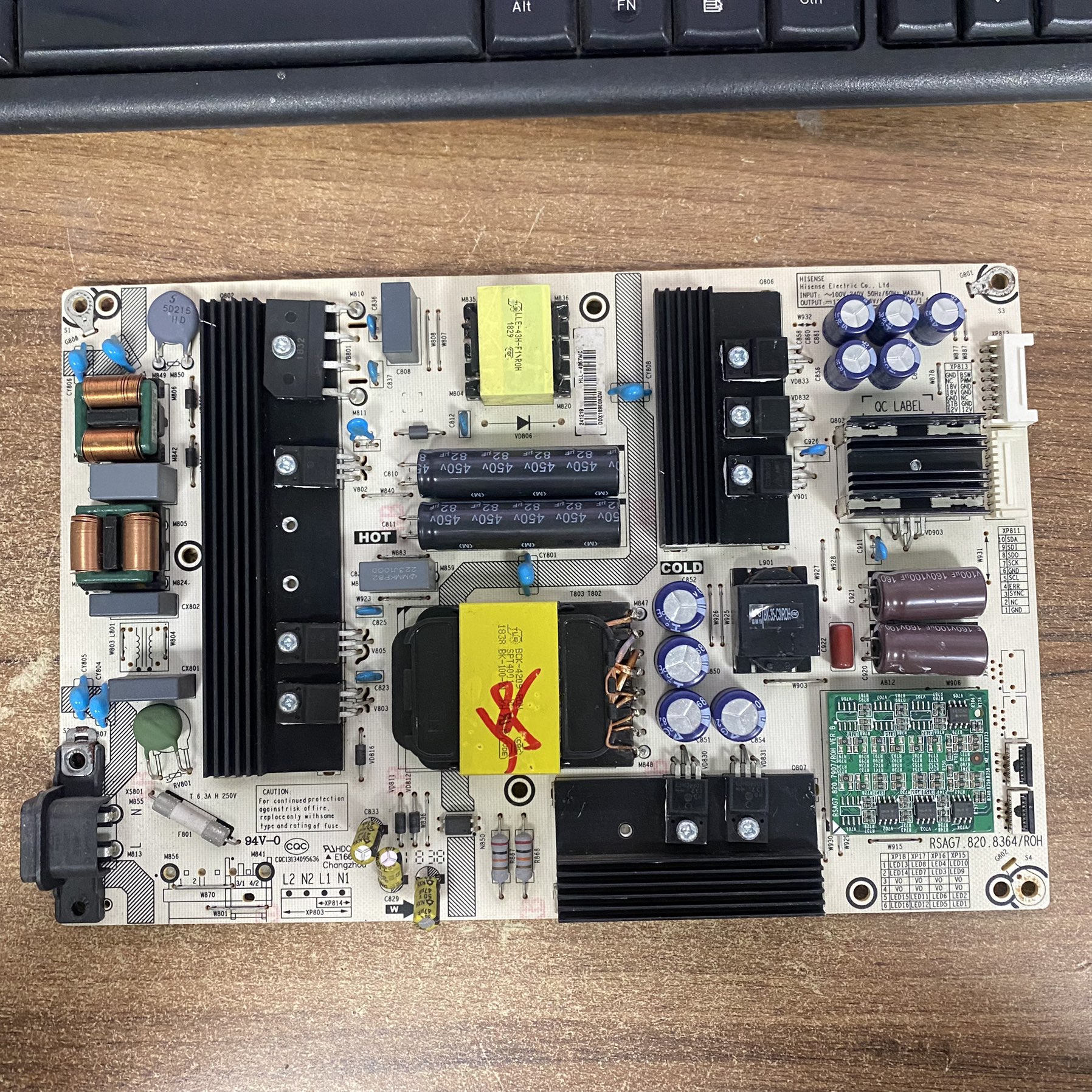 原装海信HZ65U7A电源板