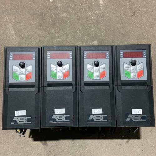 安川 ABC变频器AD800B-4T2D2H/4D0L-P[议]