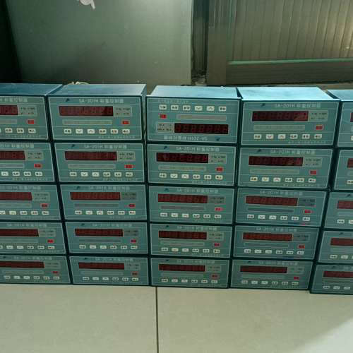 南京三埃SA－201H称重控制器！通电显示正常，[议]