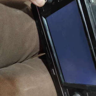 德赛西威280D主机，型号5GG 035 280 D，拆[议]