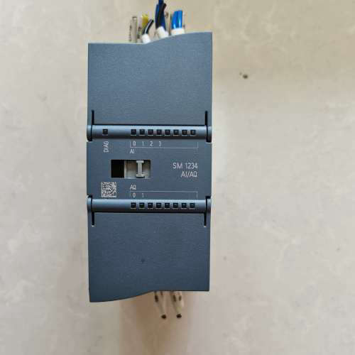 SIMATIC S7-1200 PLC模块，型号SM[议]