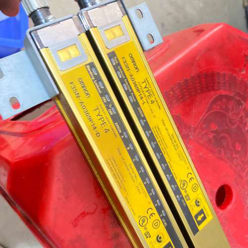 欧姆龙光栅TYPE4 F3SN-A0369P14-D/L[议]