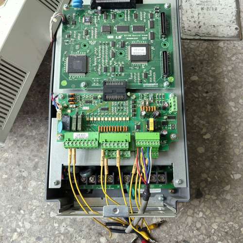 LS变频器7.5KW220V SV075iV5-2DB 【议】