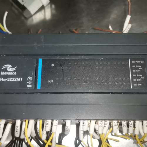 汇川PLC H3U-3232MT，轴控制，可以带5电机。[议]