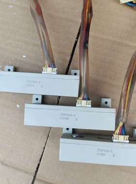 日立SJ700变频器22/30KW 电流互感器3T029【议】