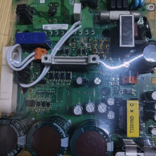 安川伺服驱动器，带模块，SGDH-CB10AC  DF030[议]