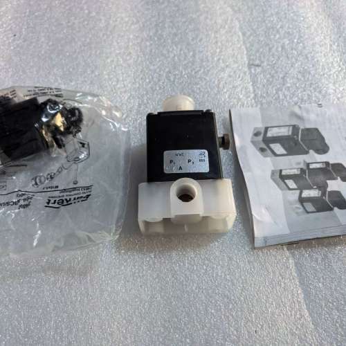 宝德电磁阀三通00123263，0330 E 3.0 F【议】