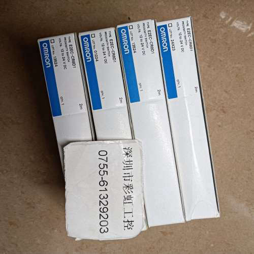 E2EC-CR8D1欧姆龙接近光电开关传感器，日[议]