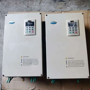 GXJ01 兩臺藍海華騰變頻器V5 4T37GB 議