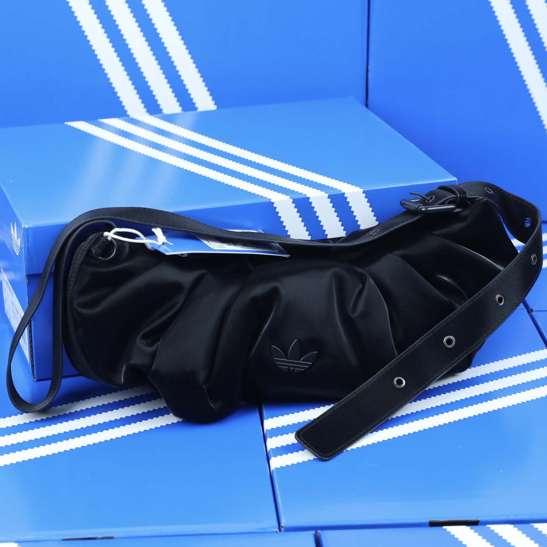 三叶草 PU SLDR BAG 女子运动时尚休闲单肩包斜挎包云朵包KC1419图片