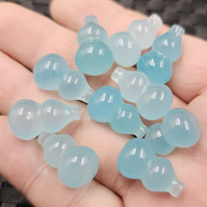 海蓝宝葫芦玉石挂件蓝色石英岩玉