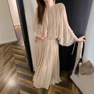 25ss高级新皱褶复古蝙蝠袖 本 裸粉上衣飘逸半裙女 上海高版 花一